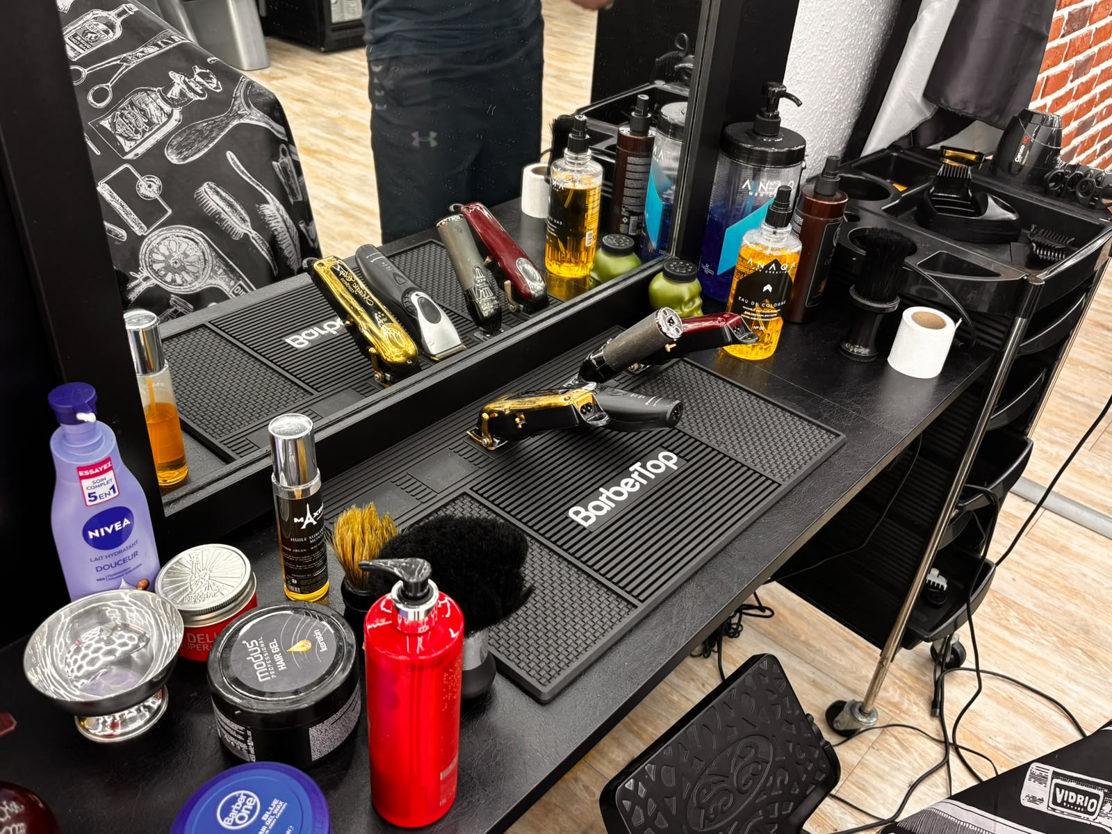 Produits professionnels utilisés dans le salon